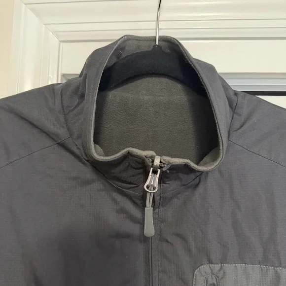 Izod Performance Men's Reversible Black Gray Vest Size Large - Picture 3 of 13